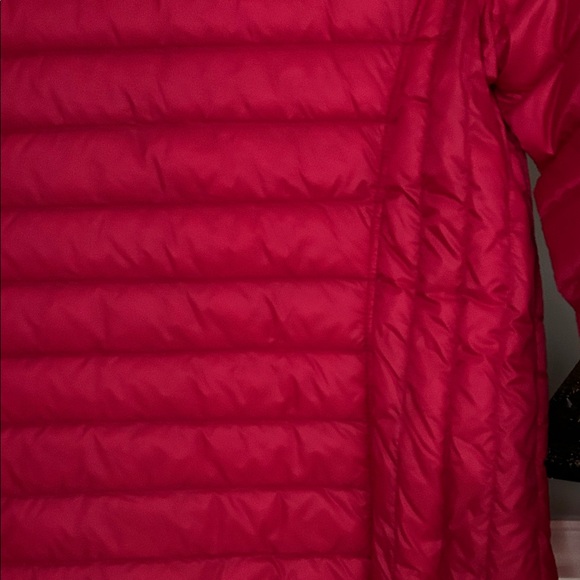 32 Degrees Women's Vibrant Red Puffer Jacket - Picture 7 of 9